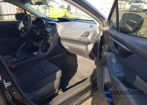 2018 Subaru Impreza 2.0I Premium из США, поврежденный, VIN 4S3GKAB68J3600894